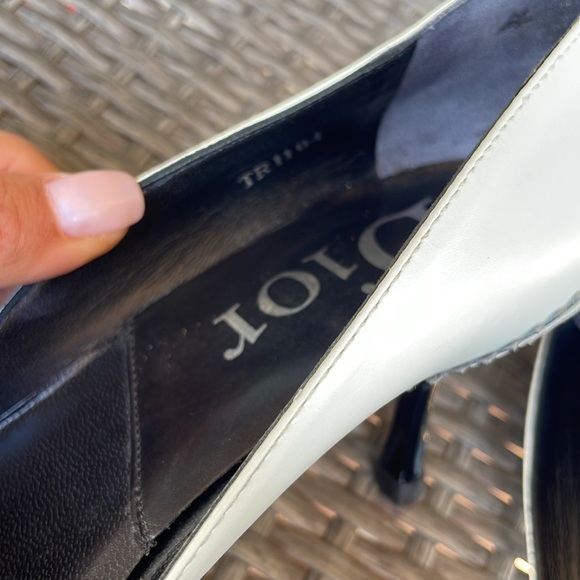 Christian Dior White/Black Leather And Patent Studded pumps - Picture 8 of 15